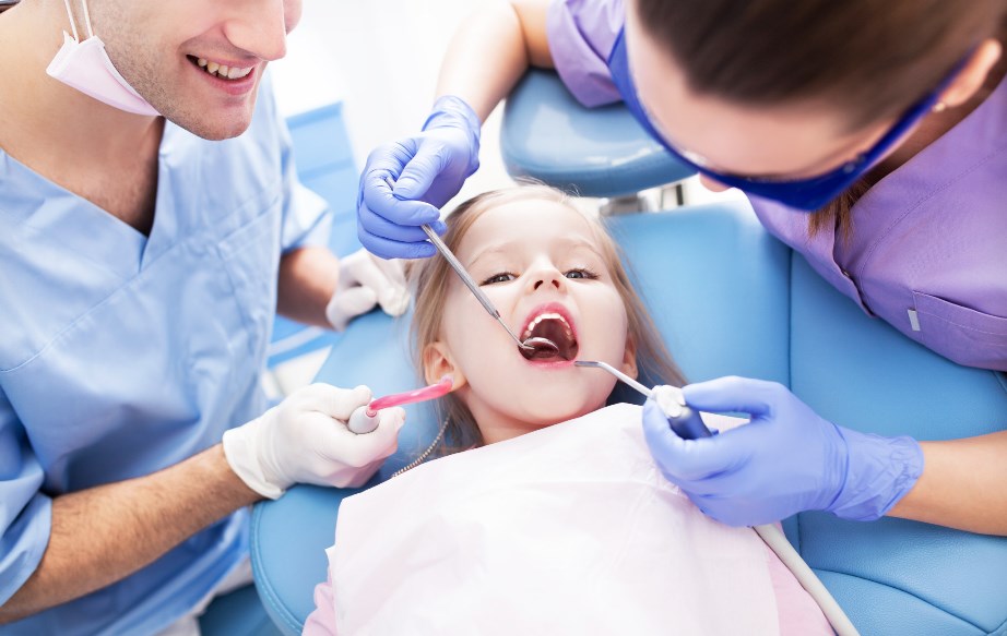 عصب کشی دندان کودک