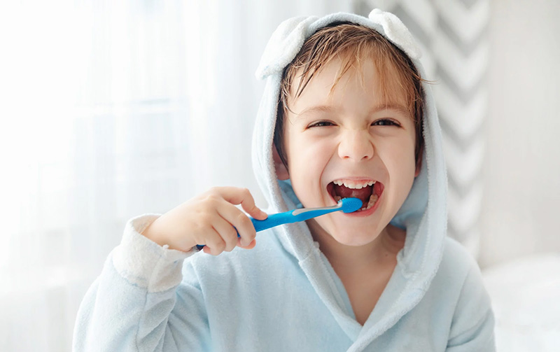 مسواک زدن صحیح کودکان